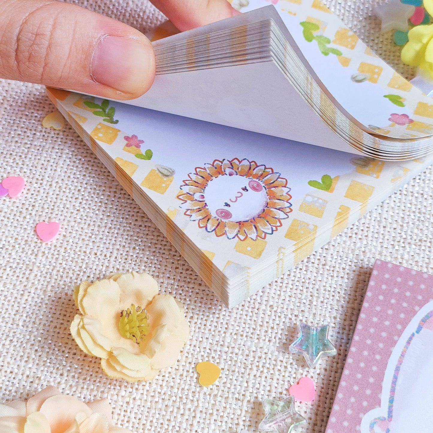 =PRICE REDUCED= Memo Pad (50 Sheets): Rainbow Line Series (Pets)